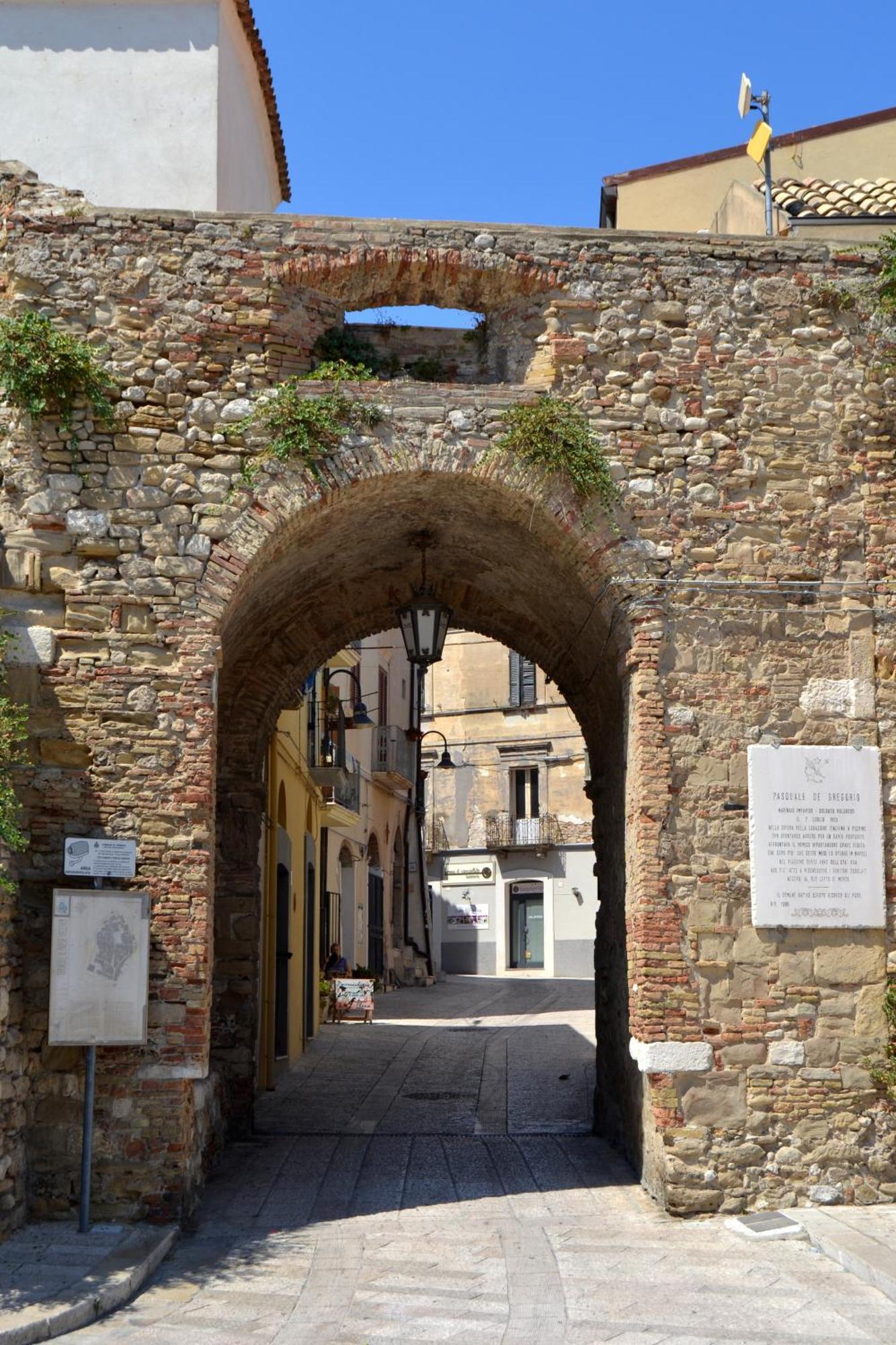 Hotel Dimora Saracena Térmoli Exterior foto